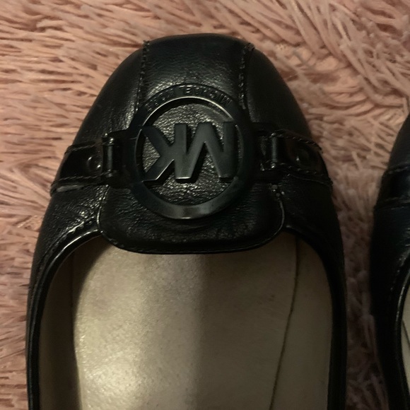 Michael Kors Lillie logo ballet flat - Picture 2 of 4